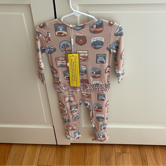 NWT Angel Dear Bamboo Ruffle Back National Park Print Footie Pajama - Picture 4 of 9